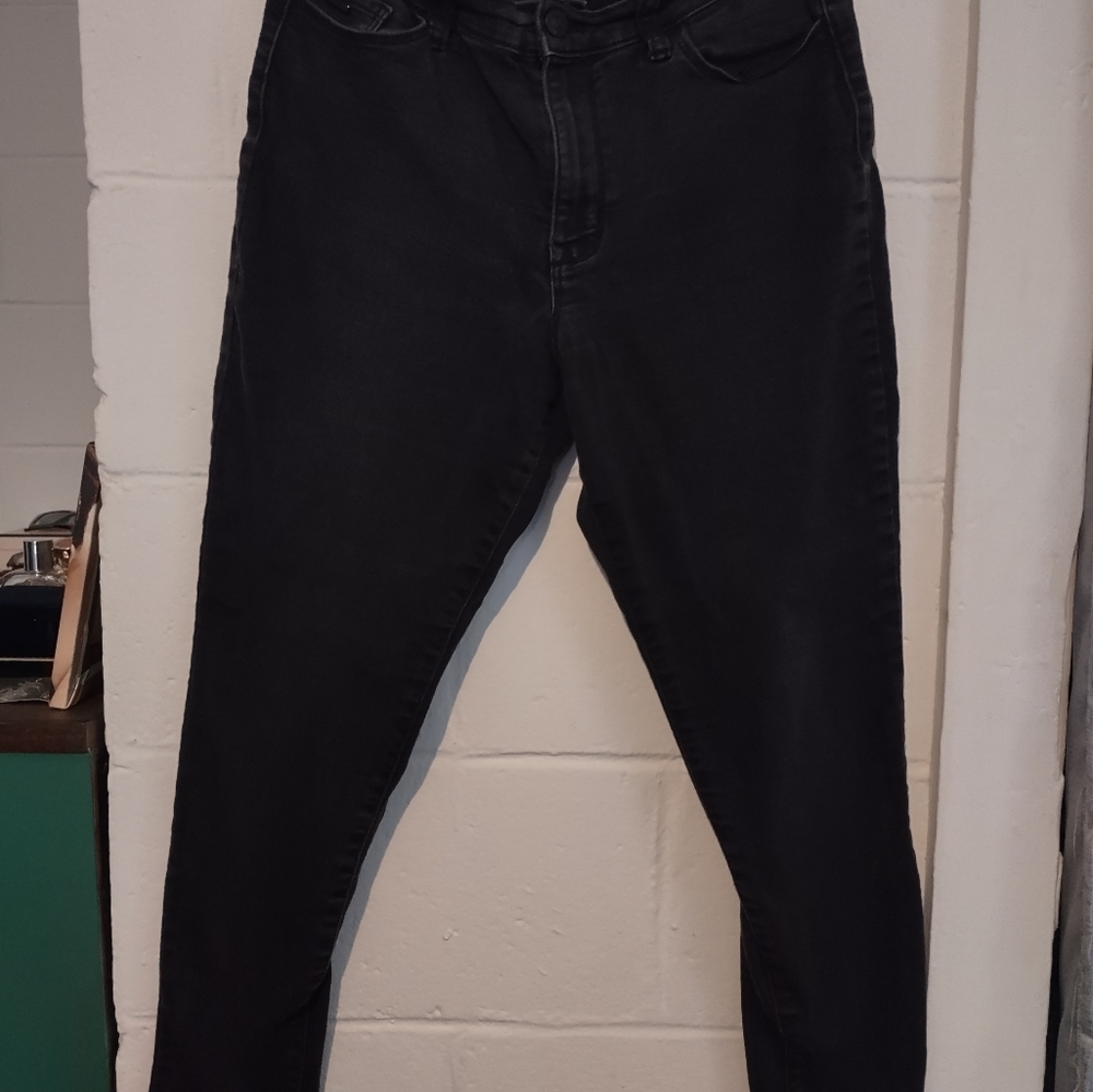 Nine West Women's Cigarette Mid rise Jeans Size 10